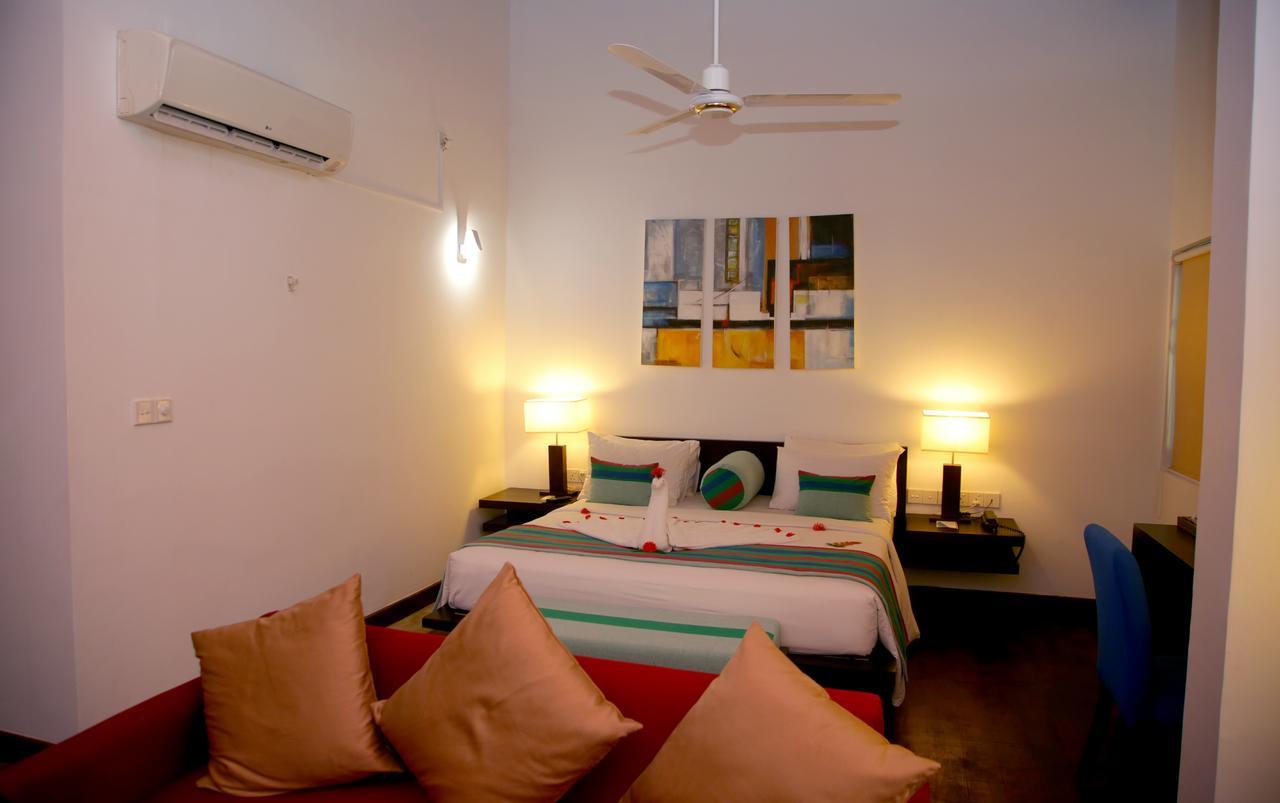 Ranna 212 Beach Resort Kahandamodara Zimmer foto
