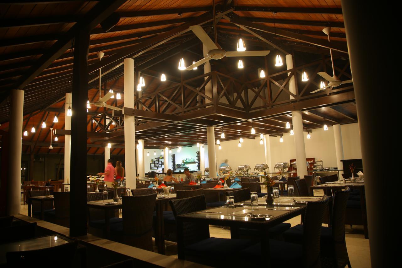 Ranna 212 Beach Resort Kahandamodara Exterior foto